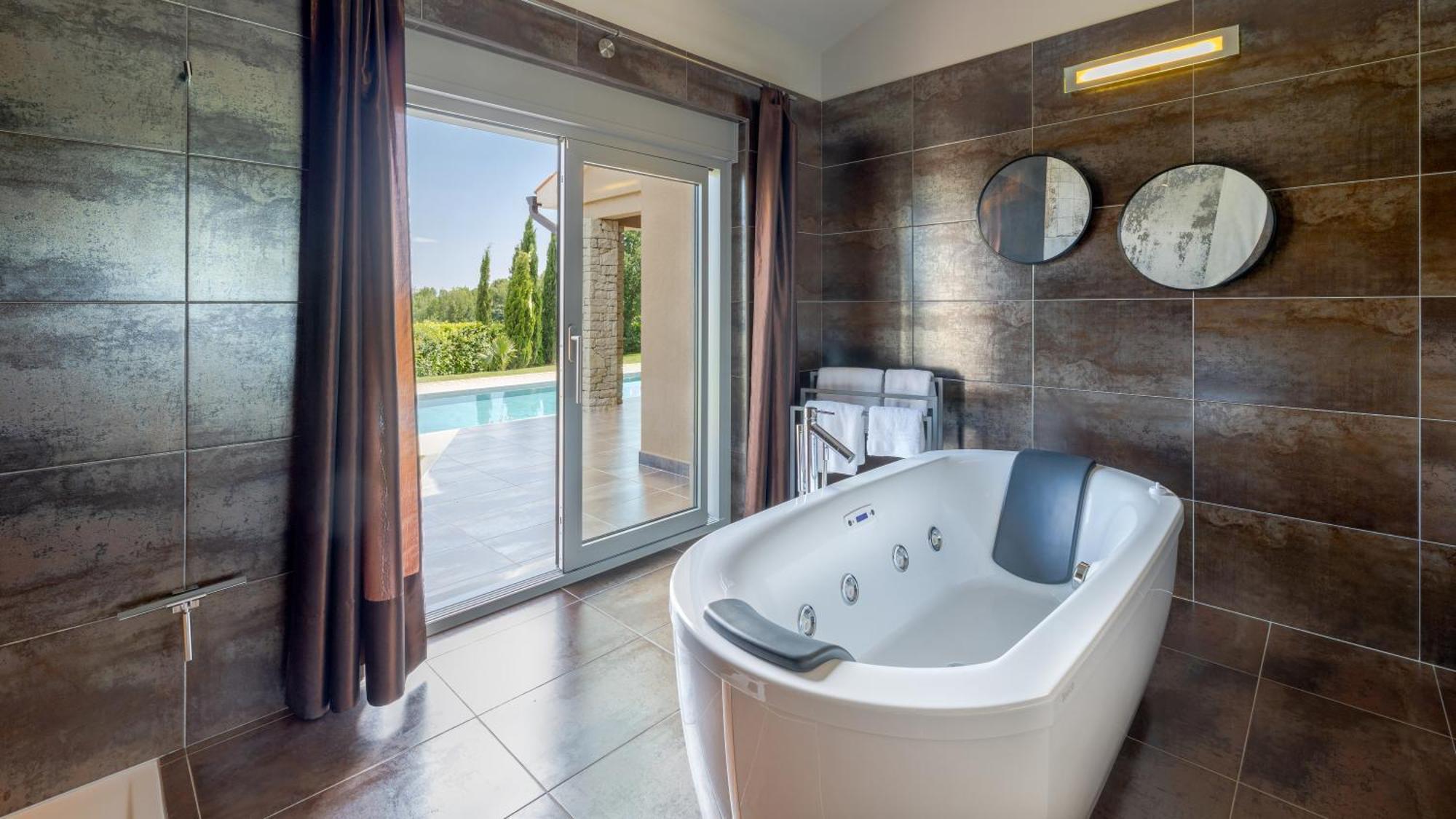 Villa Labin In Zartinj - Luxury Privacy Heated Pool With Auto Cover Eksteriør billede